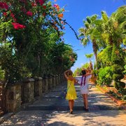 Яркость-сестра таланта?или когда кто-то ловит хороший кадр???за наши причи ещё раз огромная боагодарочка @drobotolga •
•
•
•
#girls #funny #goodshot #nature #vsconature 
#vacationtime #vacation #mytrip #journey #happyme #turkey #turkey2017 #flowers #follow4follow #instagood #instagramer #instapic #vsco #vscodaily #vscogram #vscogirl #me #sea #seaside #brunette #chill